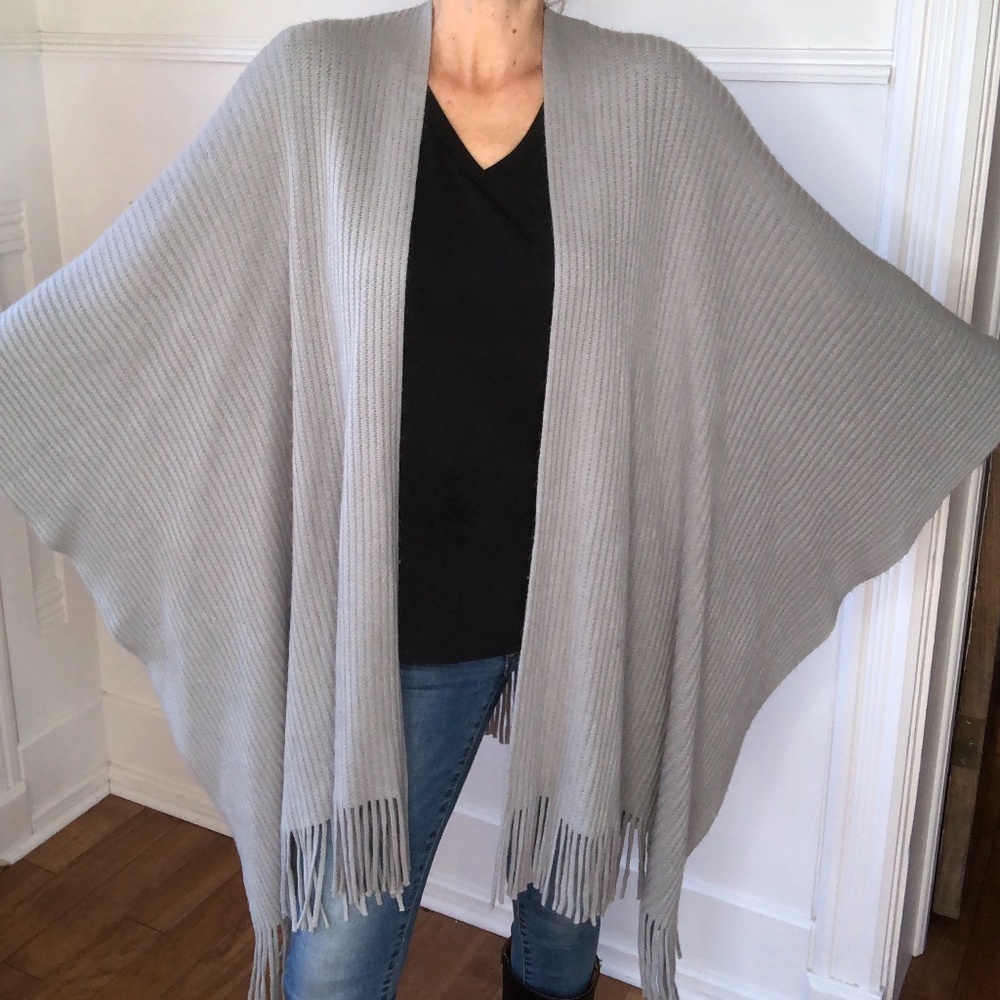 Super Soft grey wrap - Picture 2 of 2